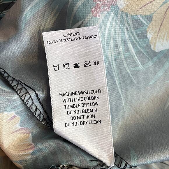 Sunrise Kingdom Lightweight Waterproof Tropical Print Windbreaker Size Med NWT - Picture 7 of 7